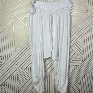 Free People  White Harem Belted Jogger Ankle Size US Large. A little oversized.